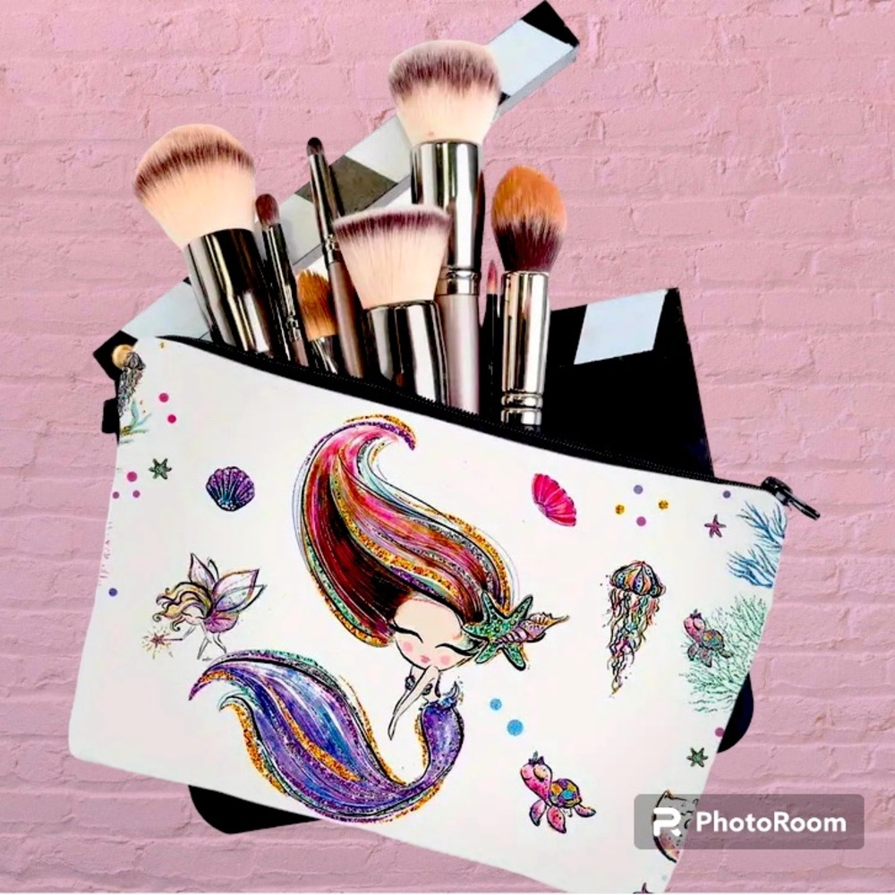 🖤SOLD🖤Mermaid Makeup/Essentials Bag